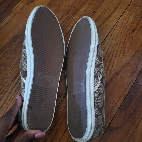 Coach Flats - Picture 4 of 4